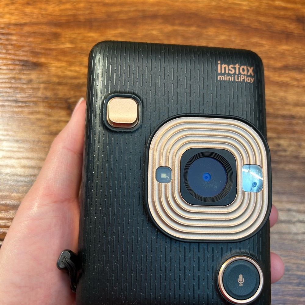 Fujifilm Instax Mini LiPlay Black and Gold